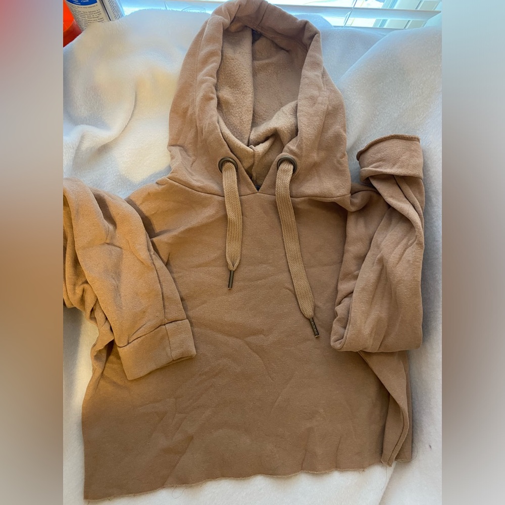 Charlotte Rousse light brown cropped hoodie